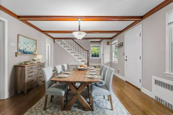 20 Woodruff Avenue, Naugatuck, CT 06770