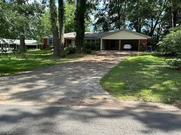 1825 S Brookwood Drive, Shreveport, LA 71118