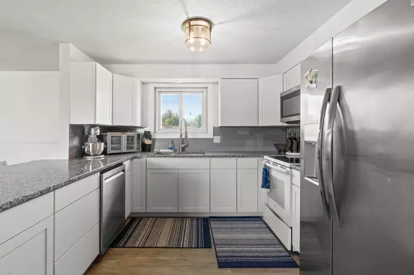 26906 E Ante Rd, Newman Lake, WA 99025