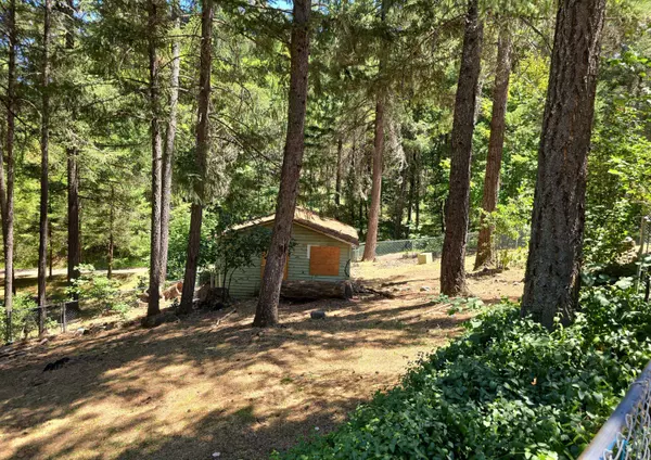 541 Lake Shore DR, Selma, OR 97538