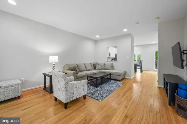 45591 IRON HORSE TER, Sterling, VA 20166