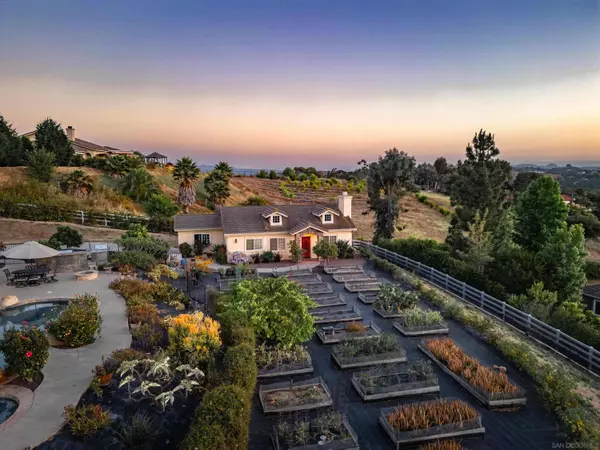 3330 Brooke Hollow Rd, Fallbrook, CA 92028