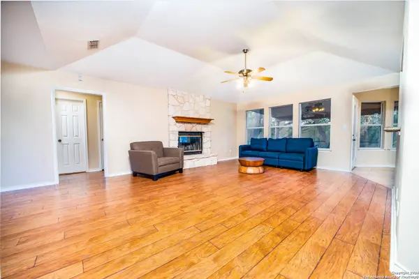 219 Pampas Pass, San Marcos, TX 78666