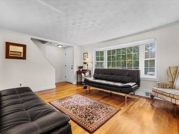 139 Beal Rd, Waltham, MA 02453