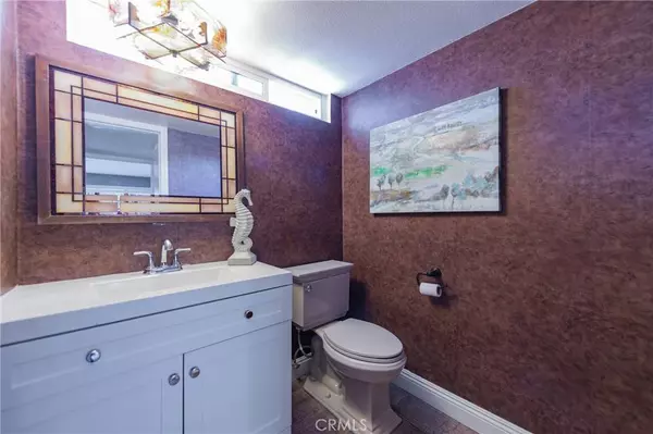 3 Clover #28, Irvine, CA 92604