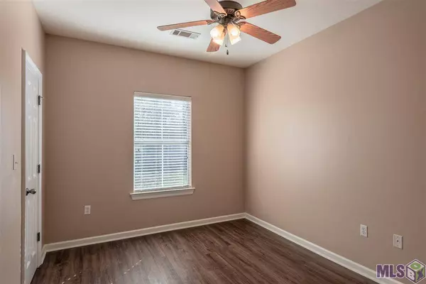 5277 EASTBAY DR, Baton Rouge, LA 70820