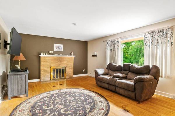 4968 Pulaski Giles TPKE, Pearisburg, VA 24134