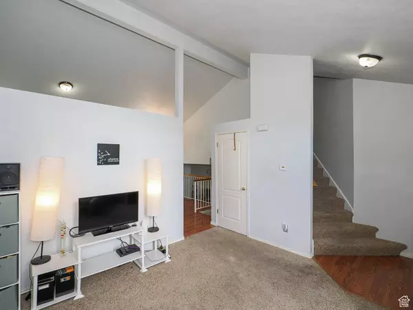 6706 S MARSHROCK RD W, West Jordan, UT 84081