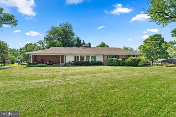 6308 DEWEY DR, Columbia, MD 21044