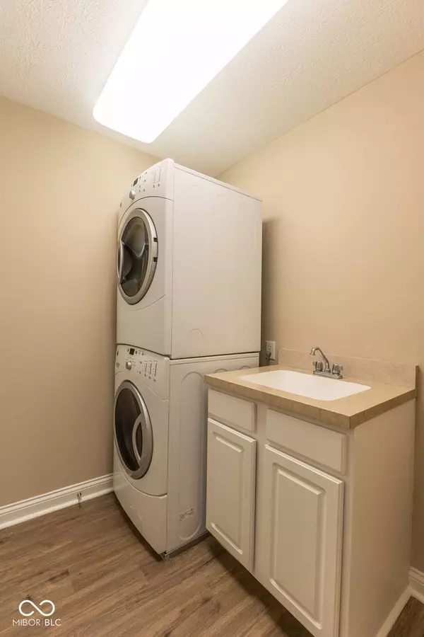 15485 Harmon PL, Noblesville, IN 46060