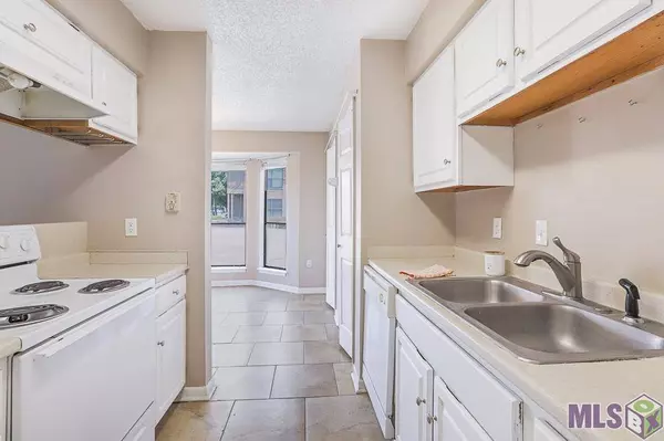 2011 S BRIGHTSIDE VIEW DR #C, Baton Rouge, LA 70820