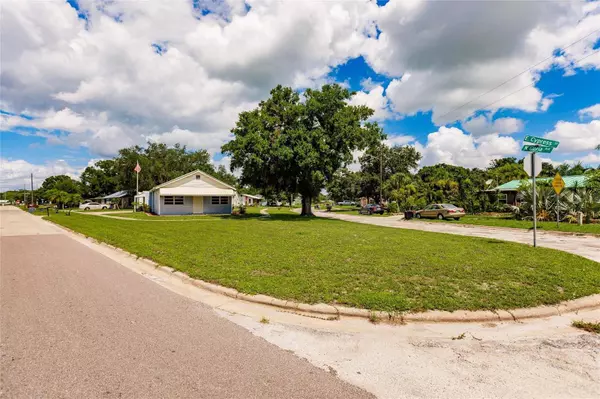 723 E CYPRESS ST, Arcadia, FL 34266