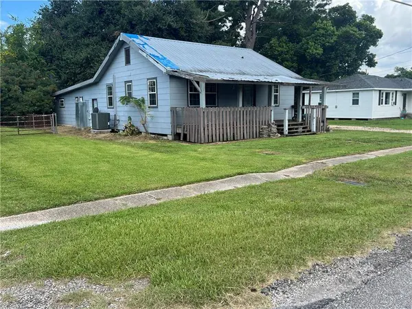 231 OAK ST, St. Rose, LA 70087