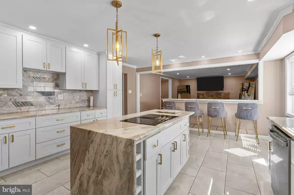 1315 ROBERTS AVE, Feasterville Trevose, PA 19053