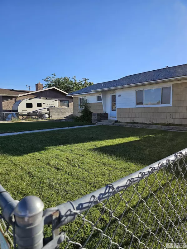 151 B St, Hawthorne, NV 89415