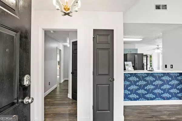 239 Winthrop DR, Sharpsburg, GA 30277