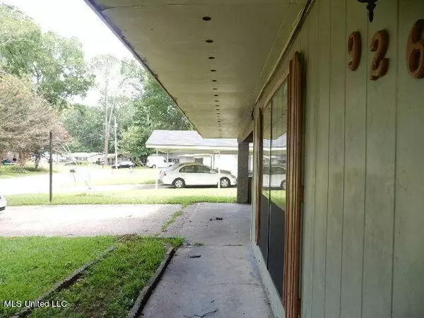 926 Branch Street, Jackson, MS 39212