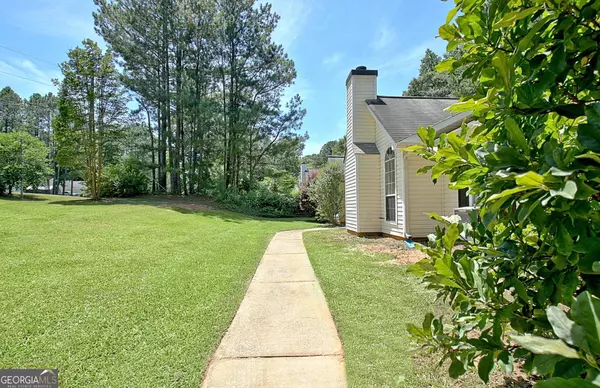 239 Winthrop DR, Sharpsburg, GA 30277