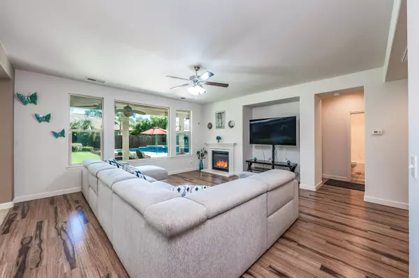 3159 Beverly Avenue, Clovis, CA 93619