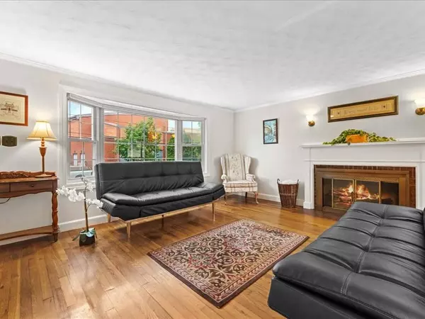 139 Beal Rd, Waltham, MA 02453