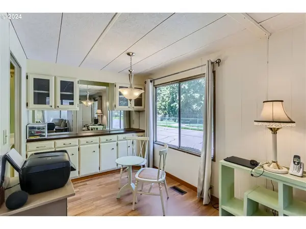 11544 SW ROYAL VILLA DR, Portland, OR 97224