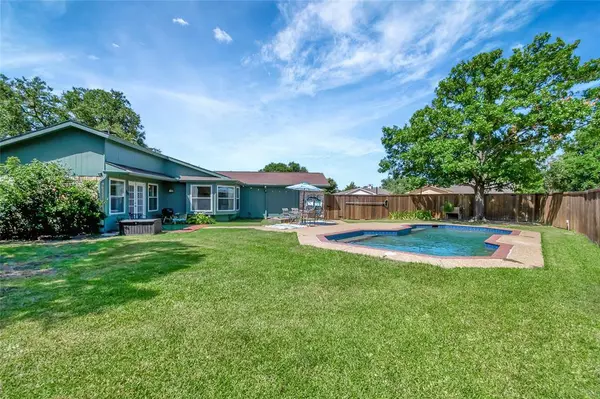 2013 Clermont Court, Carrollton, TX 75007