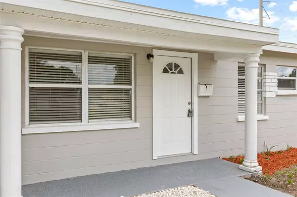 2615 SUNSHINE DR S, Lakeland, FL 33801