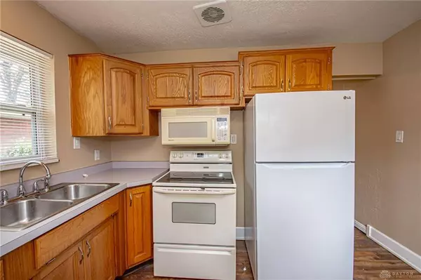 3814 Glaser Drive, Dayton, OH 45429