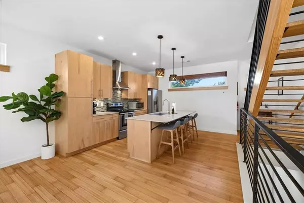 662 Church Ave, Fayetteville, AR 72701