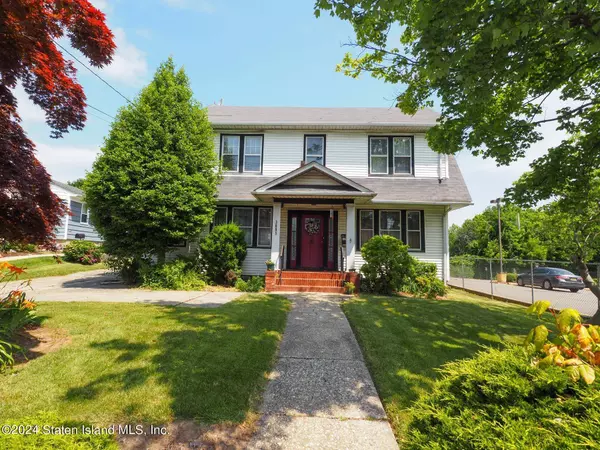 3891 Amboy RD, Staten Island, NY 10308