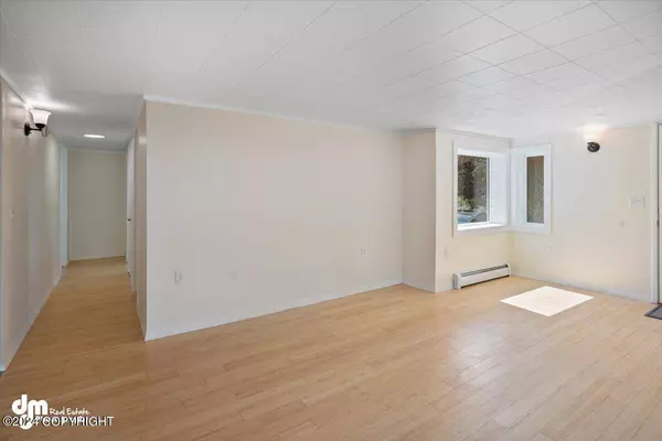 3407 Willow ST, Anchorage, AK 99517