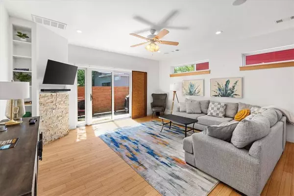 662 Church Ave, Fayetteville, AR 72701