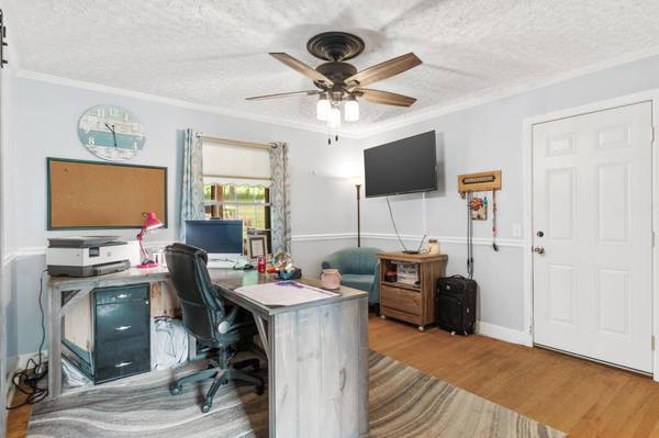 4968 Pulaski Giles TPKE, Pearisburg, VA 24134