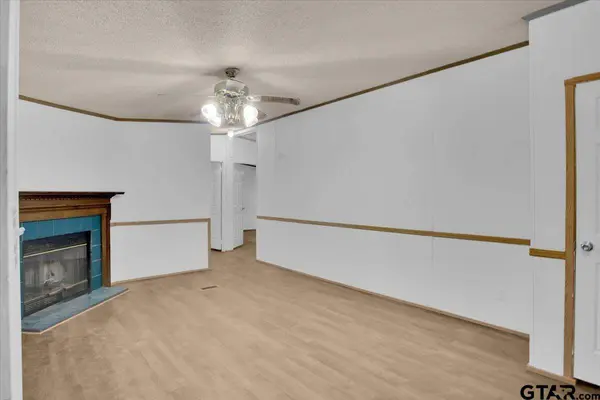 807 W County Line Rd, Troup, TX 75789