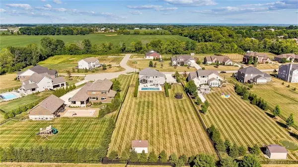 8515 Wandering Brook Way, Waynesville, OH 45068