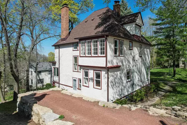 1908 Arlington Place, Madison, WI 53726