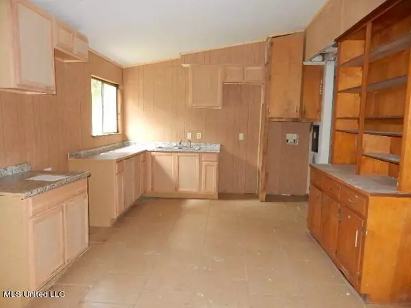 926 Branch Street, Jackson, MS 39212