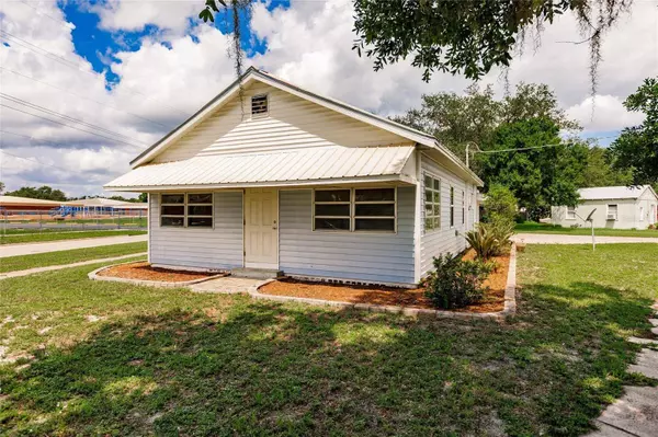 723 E CYPRESS ST, Arcadia, FL 34266