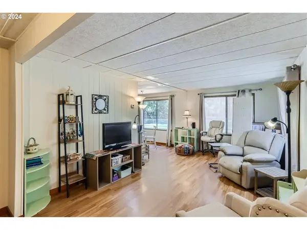 11544 SW ROYAL VILLA DR, Portland, OR 97224