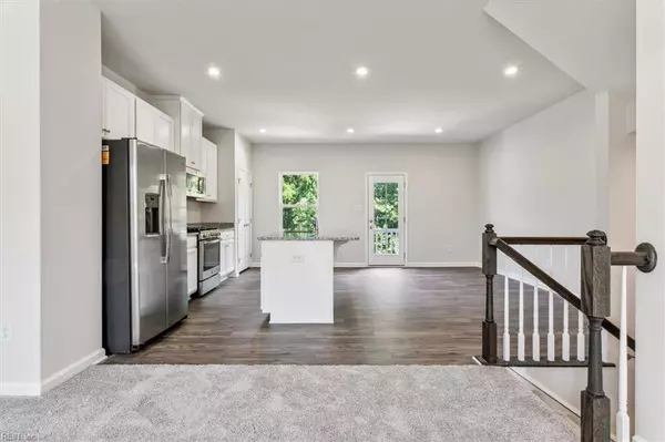 7509 Luminary DR, Williamsburg, VA 23188