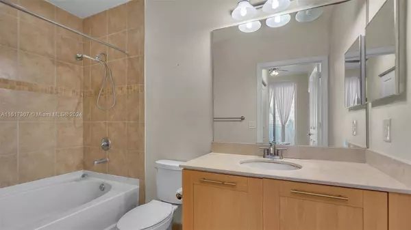 511 SE 5th Ave #2422, Fort Lauderdale, FL 33301