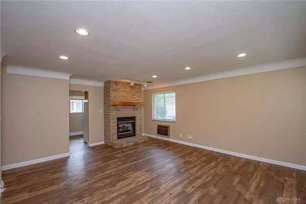 3814 Glaser Drive, Dayton, OH 45429