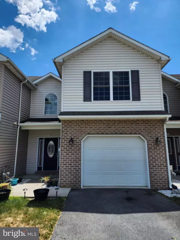 202 SABLE DR, Carlisle, PA 17013