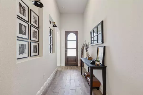 1207 Misty Ridge Drive, Justin, TX 76247