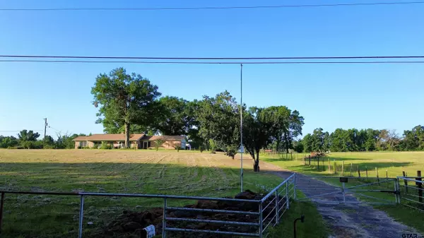 122 County Road 329, Tyler, TX 75706