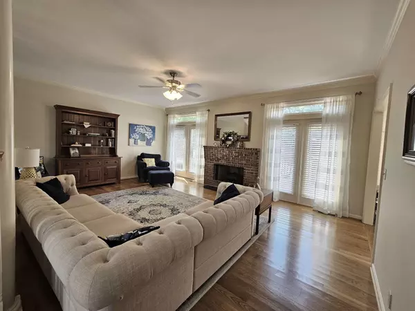 504 Emily Dr, Goodlettsville, TN 37072