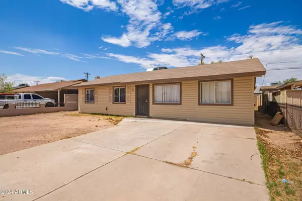 5802 W AVALON Drive, Phoenix, AZ 85031