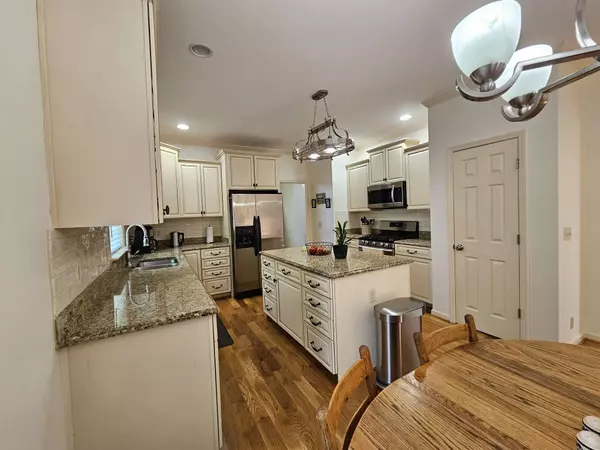 504 Emily Dr, Goodlettsville, TN 37072