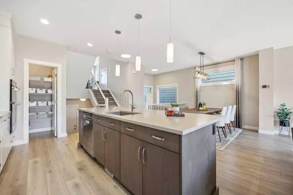 13 Cranbrook Close SE, Calgary, AB T3M 2X2