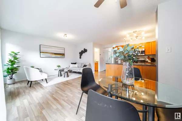 #56 6304 SANDIN WY NW, Edmonton, AB T6R 0J8